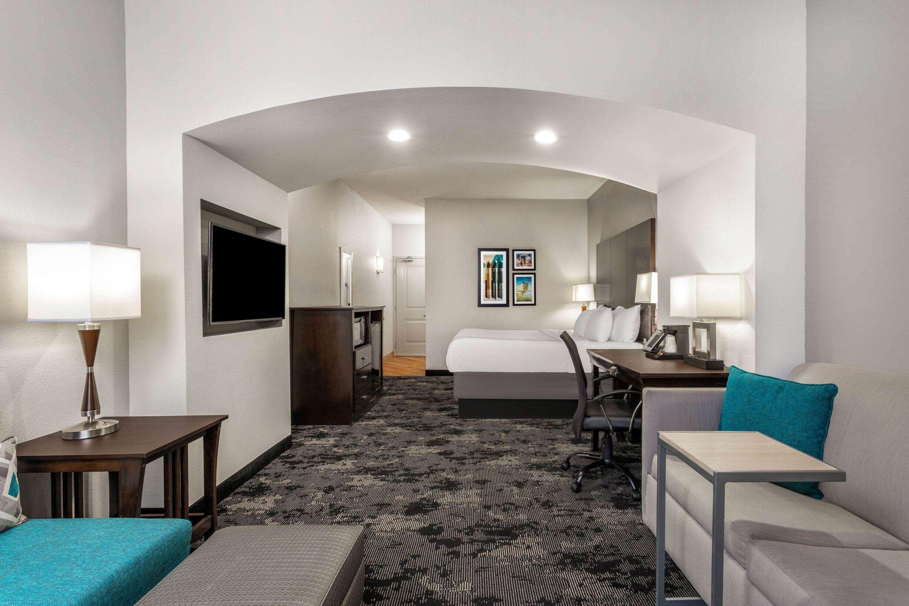מלון La Quinta By Wyndham Columbus - Edinburgh מראה חיצוני תמונה