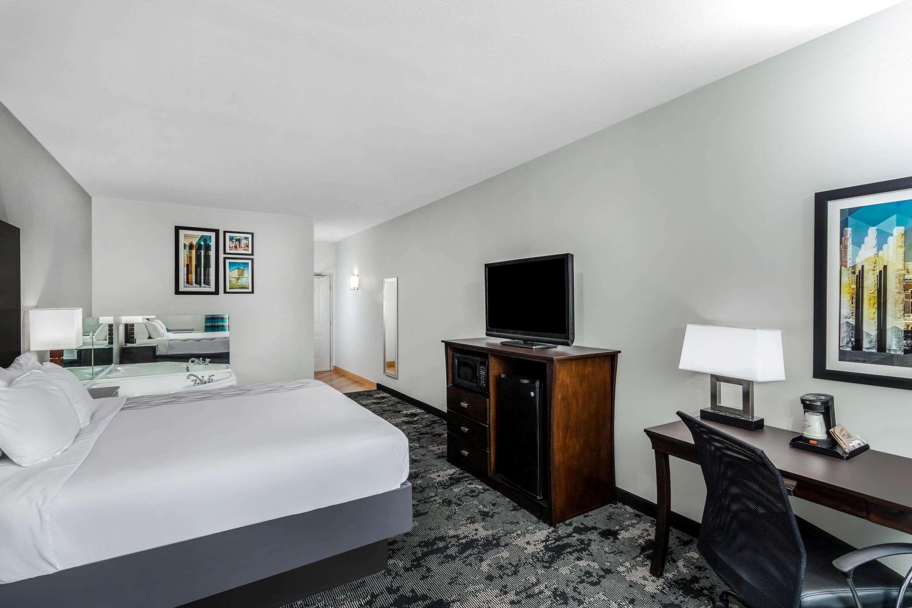 מלון La Quinta By Wyndham Columbus - Edinburgh מראה חיצוני תמונה